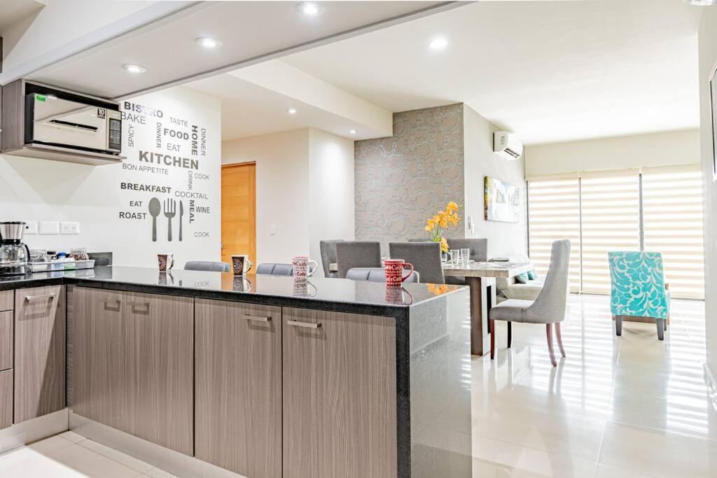Apartamento Lujoso Tiburon A 3 Cuadras De La Playa *