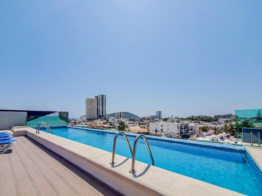Apartamento Lujoso Tiburon A 3 Cuadras De La Playa