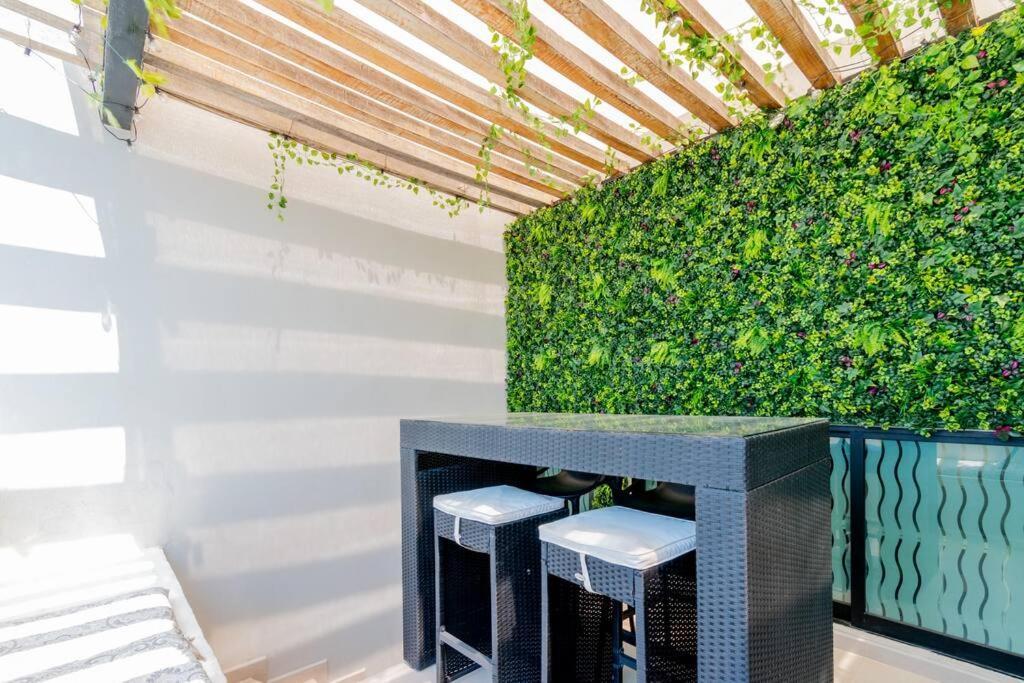 Penthouse Con Terraza En Zona Dorada Apartamento