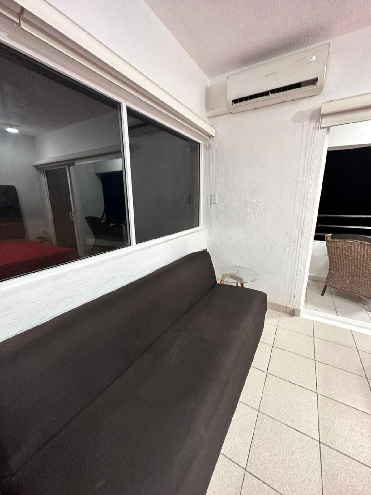 *loft Con Balcon En Playa De Zona Dorada Mazatlan* * Mazatlán