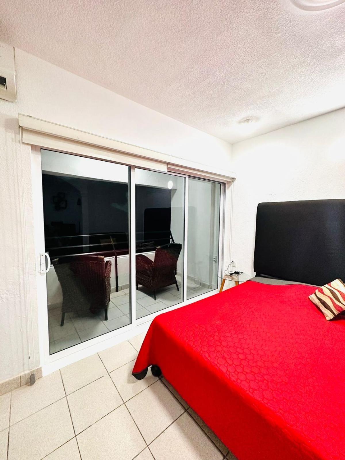 Apartamento *loft Con Balcon En Playa De Zona Dorada Mazatlan* *