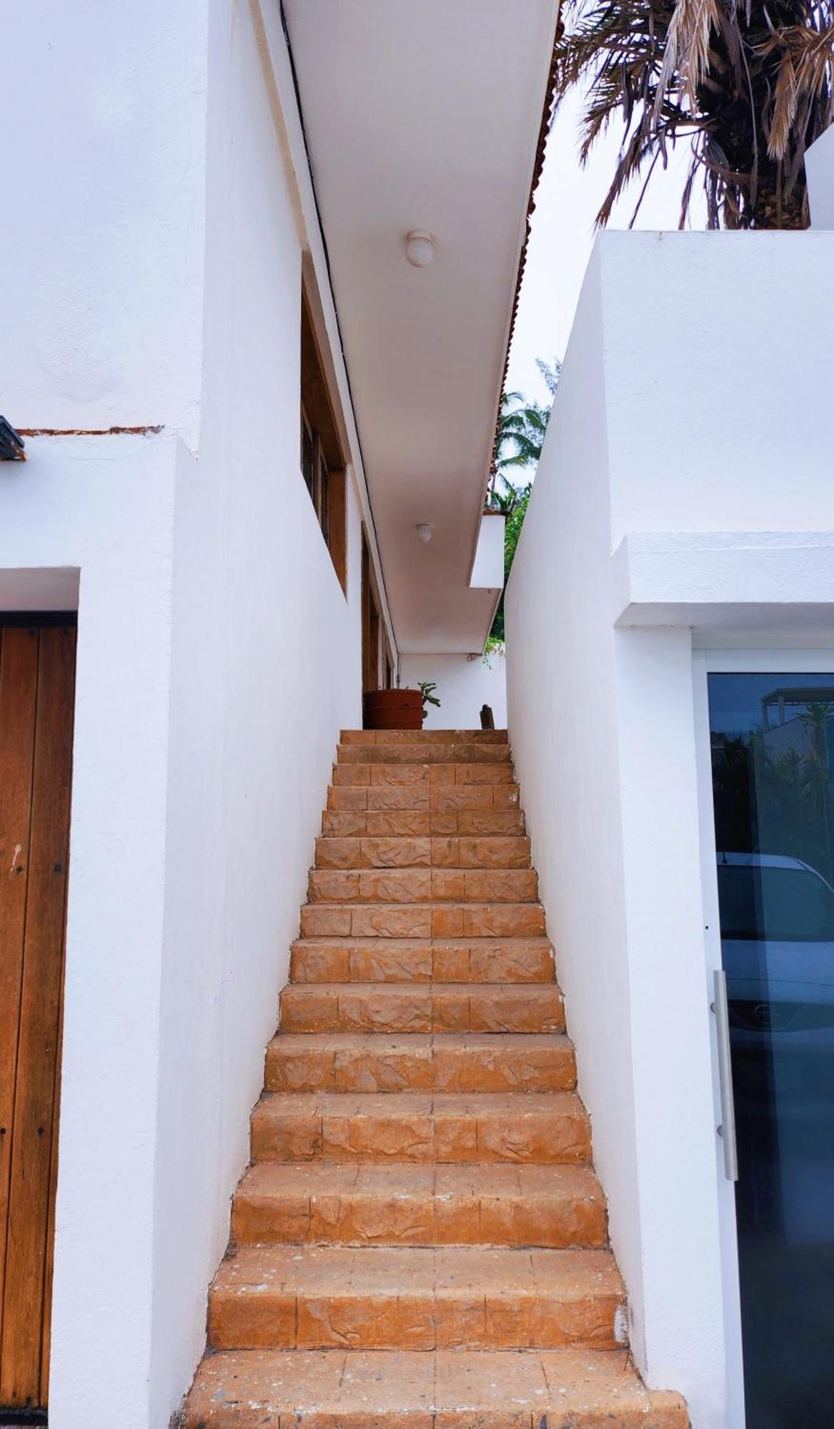 Hill House - *