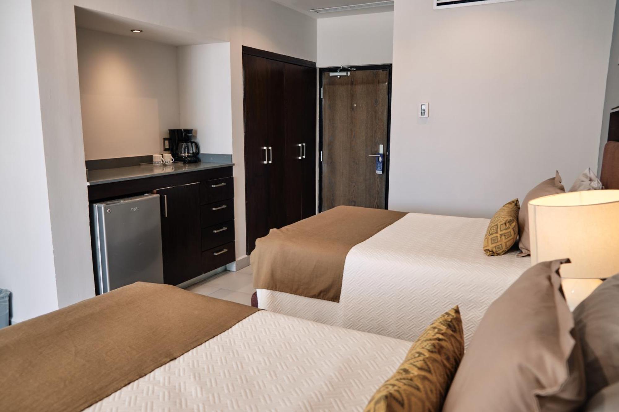 Hotel The At