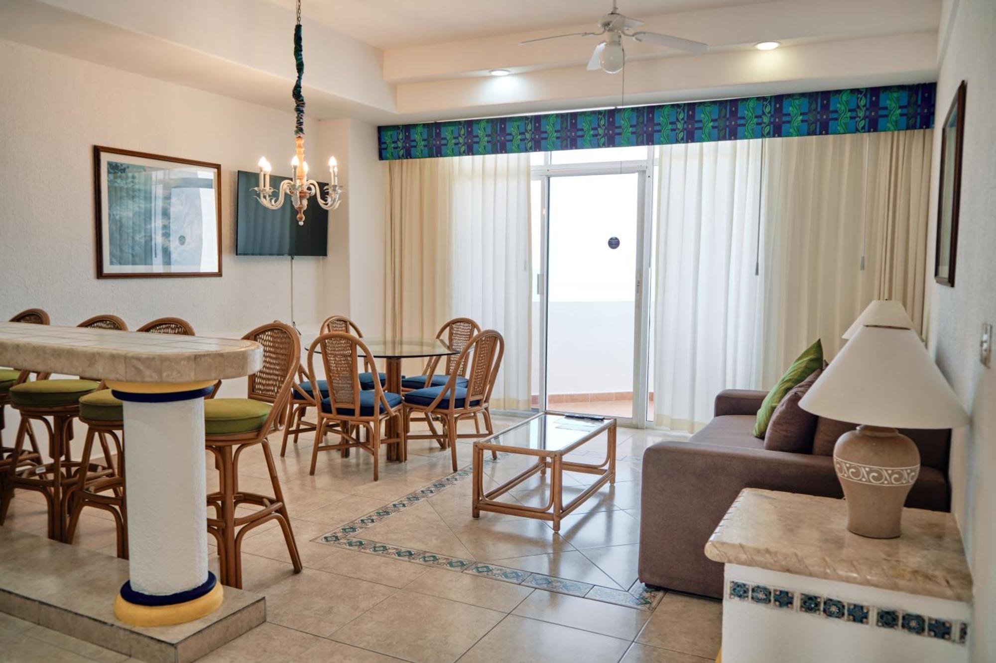The At Hotel Mazatlán