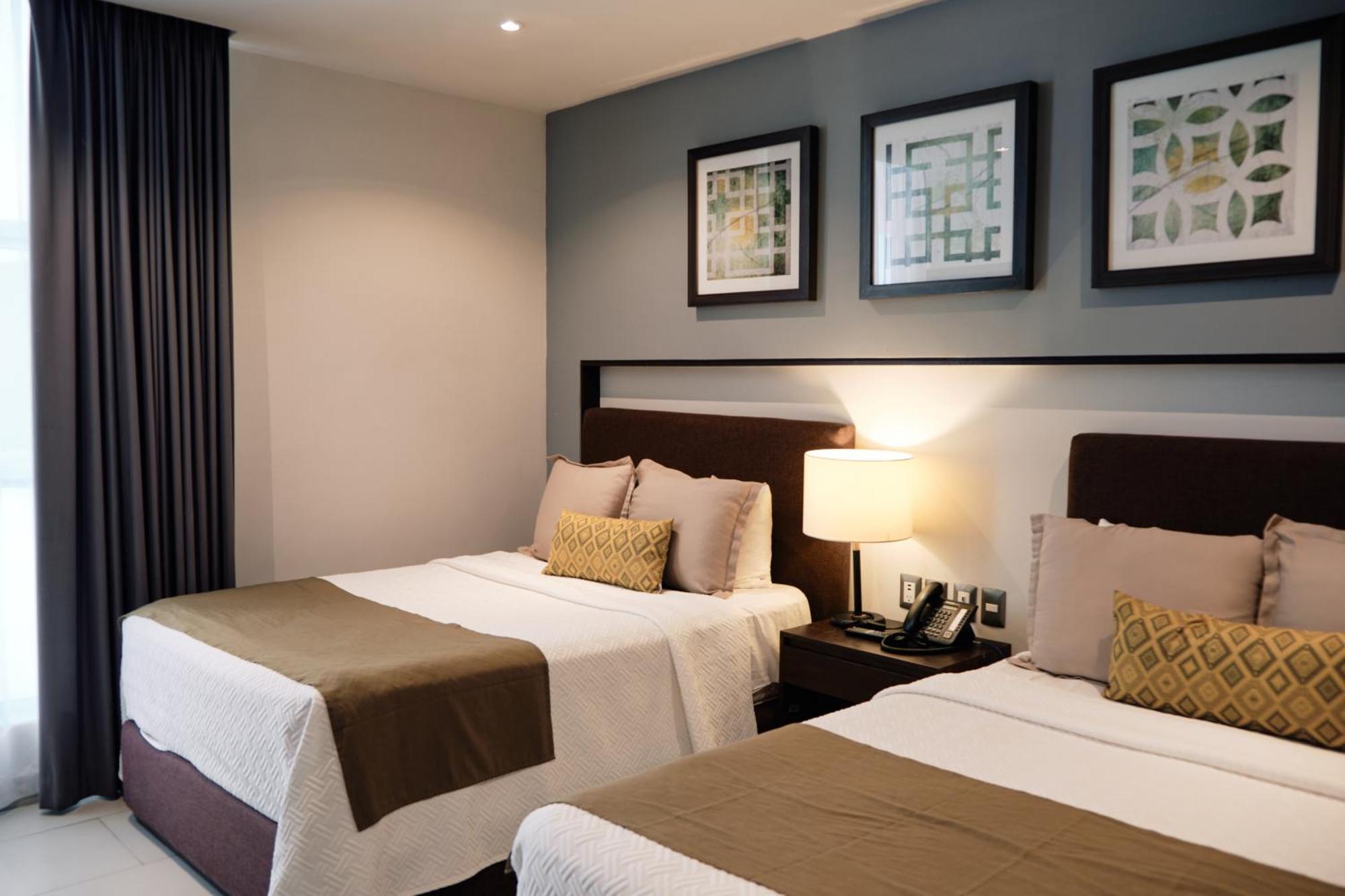 Hotel The At