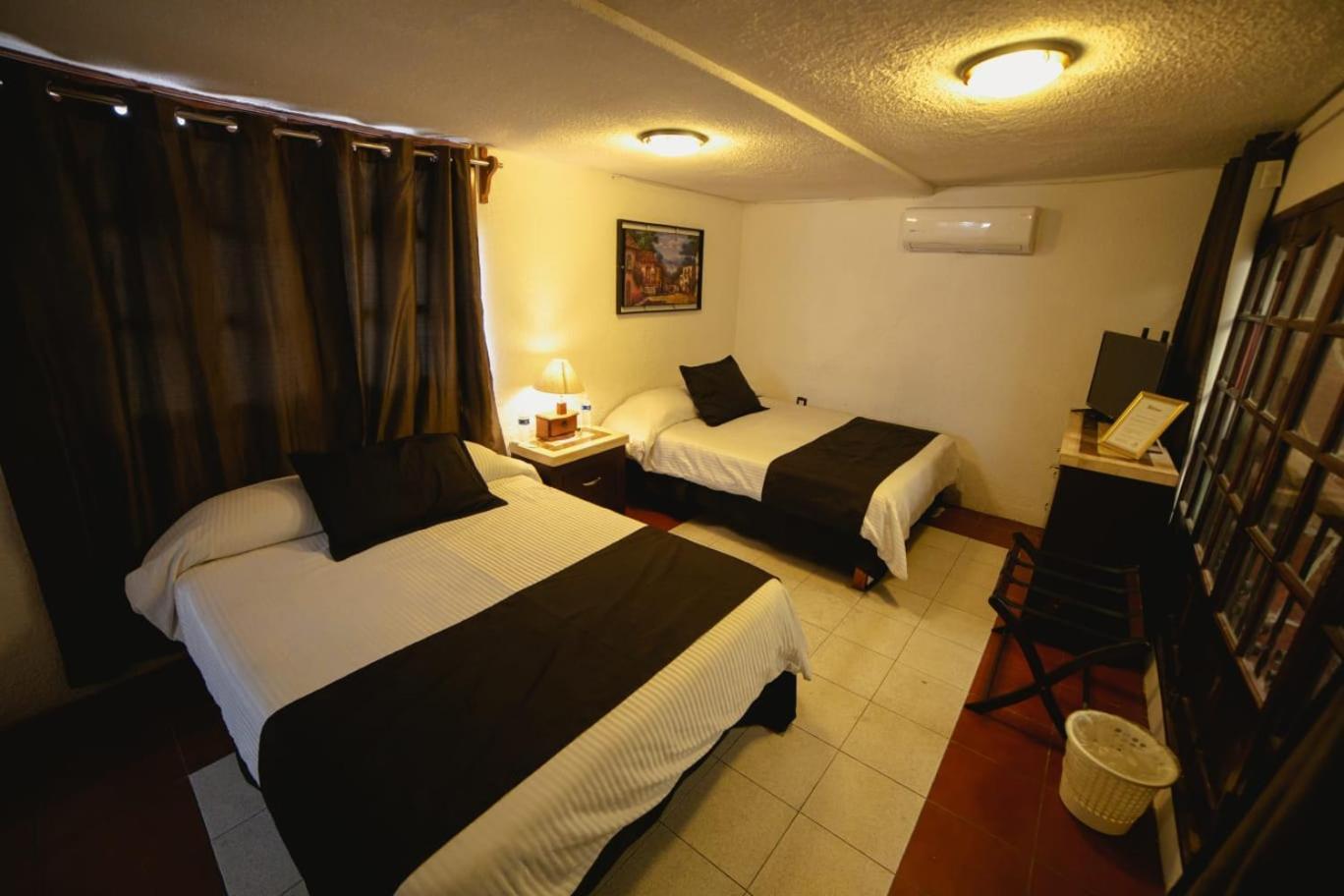 Hill House - Bed and breakfast Mazatlán