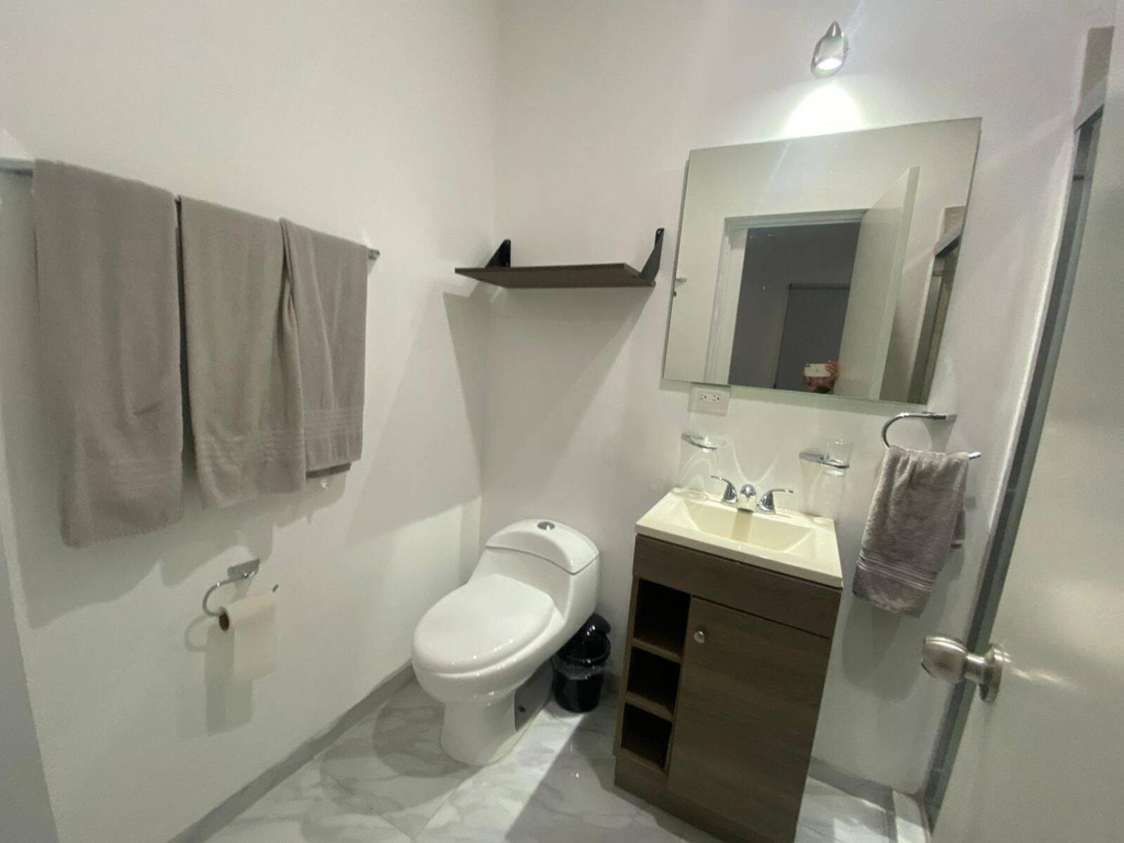 Apartamento Lovely 2 Bedroom Oceanfront In *
