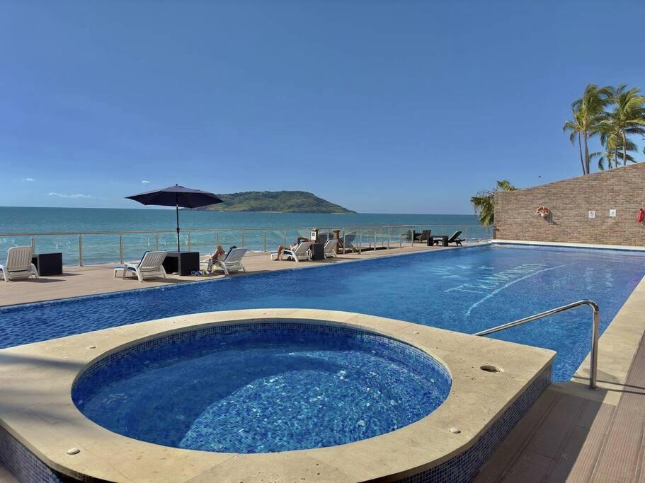 A Pie De Playa Con Hermosas Vistas By G P S Rentas * Mazatlán