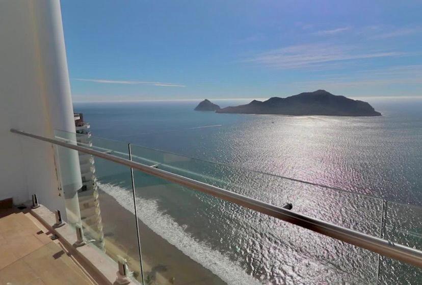 Gold In Camino Al Mar With Amazing View Of The Ocean, And Swimming Pool, 3