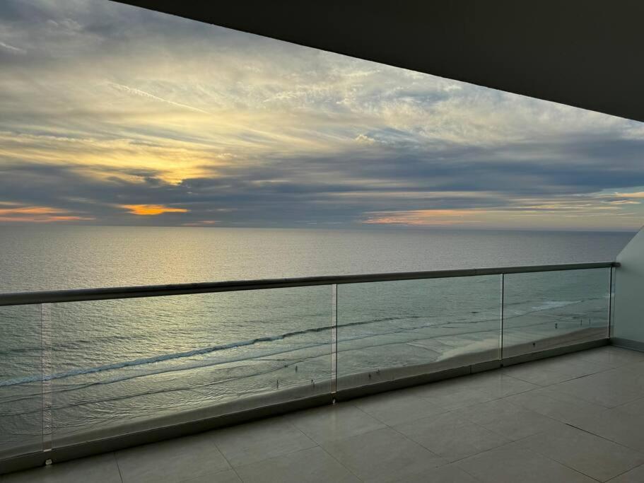 Departamento De Lujo Vista Al Mar Piso 15 Apartamento *
