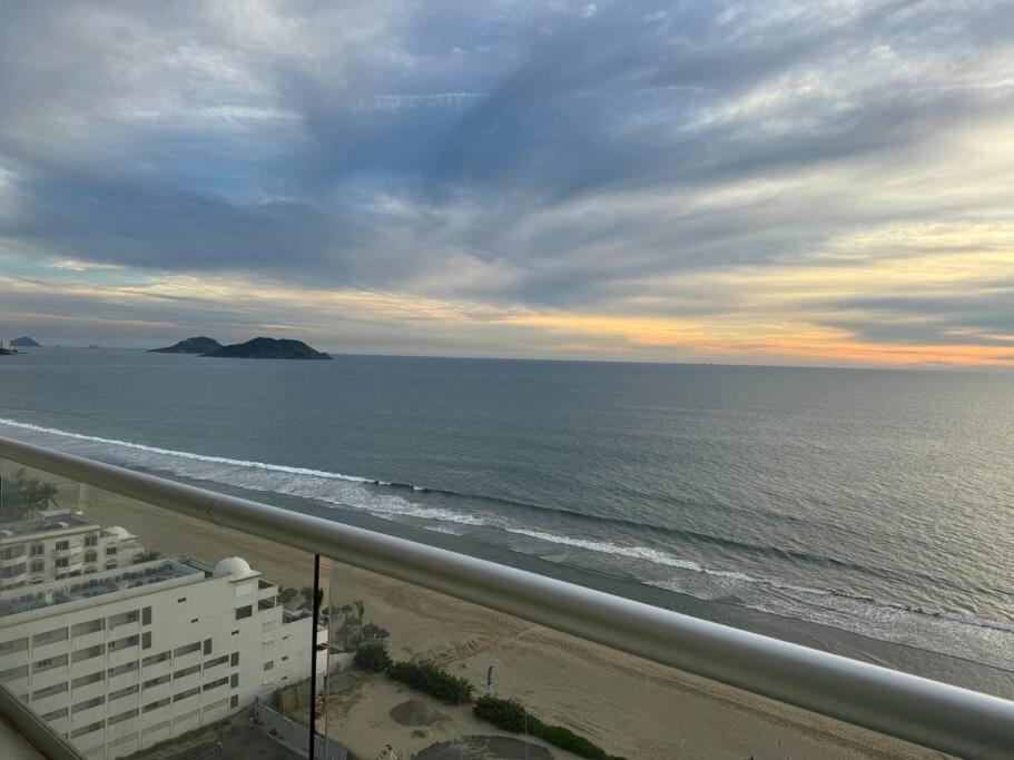 Departamento De Lujo Vista Al Mar Piso 15 Apartamento *
