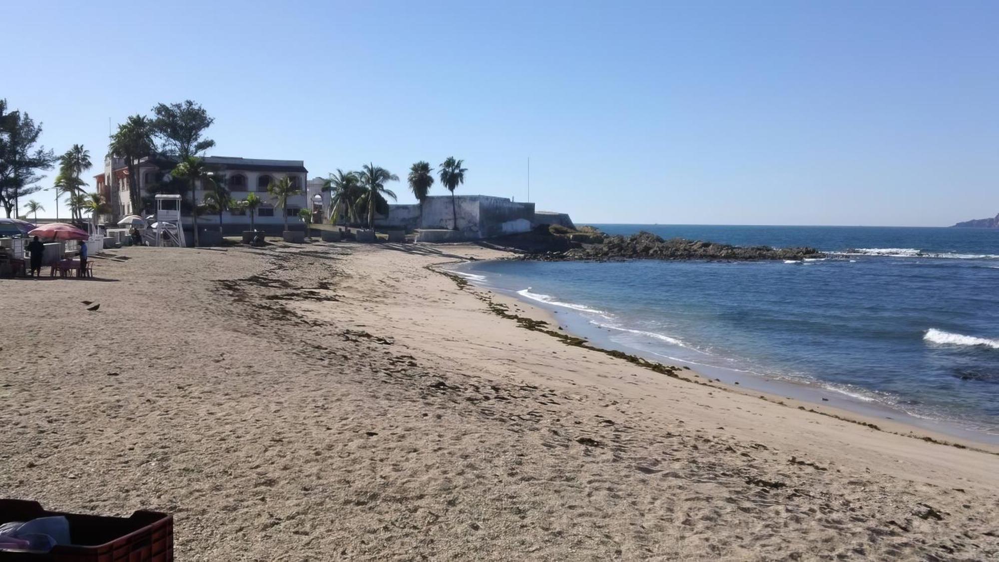 Habitación en casa particular Recamara A Media Cuadra De La Playa Mazatlán