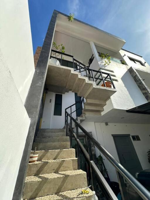 Departamento A 1 Cuadra De Playa * Mazatlán