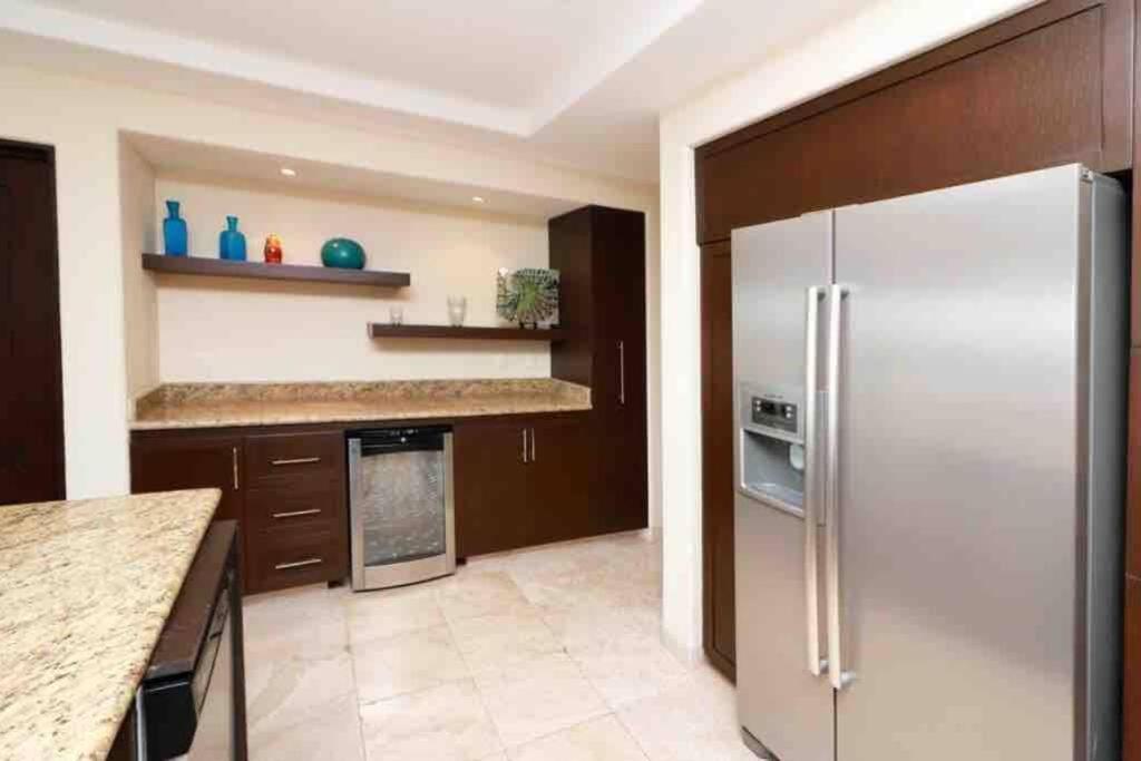 Departamento En Fracc Privado 200mts2 Mazatlán
