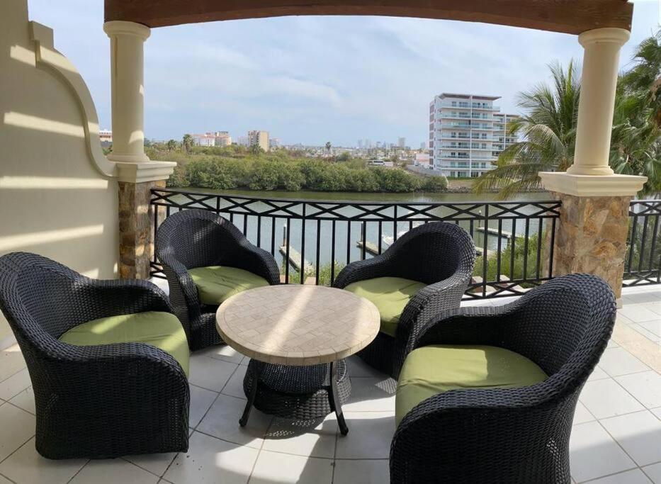 Apartamento Departamento En Fracc Privado 200mts2