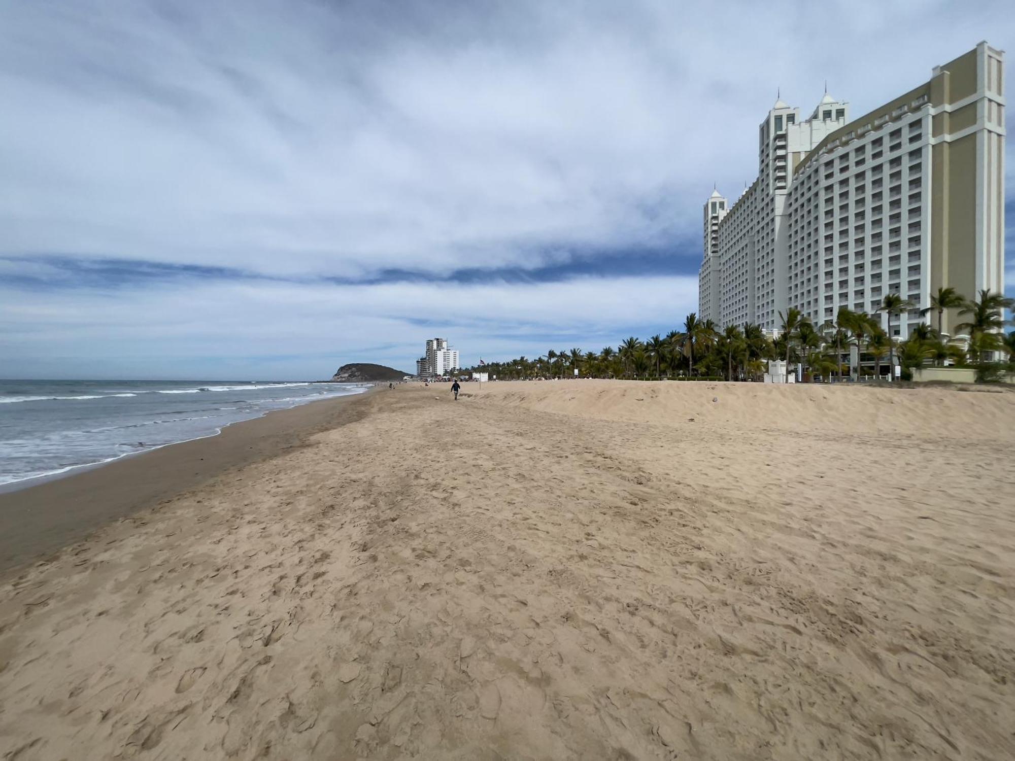 Holiday home New°family°pool°spacious°backyard°king°bbq°gated Mazatlan