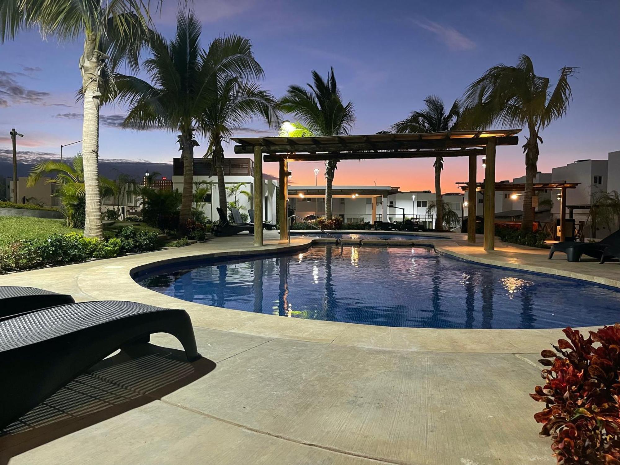 New°family°pool°spacious°backyard°king°bbq°gated Mazatlan