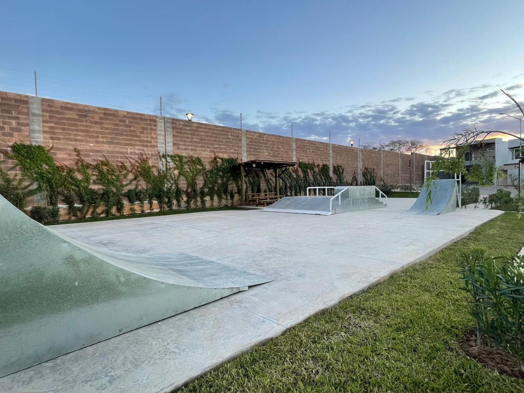 New°family°pool°spacious°backyard°king°bbq°gated * Mazatlan
