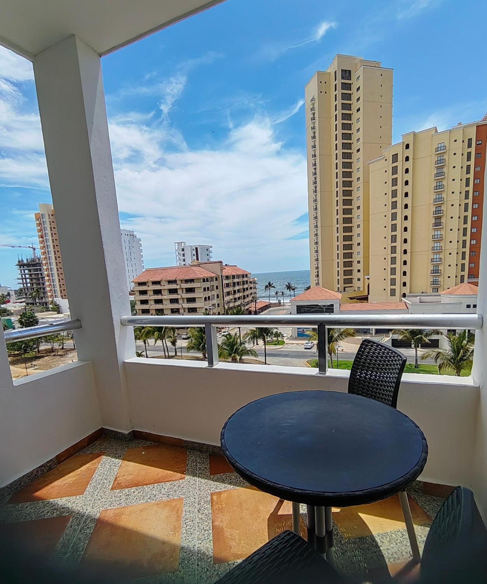 Dpto. Premium Torre Esmeralda Apartment *