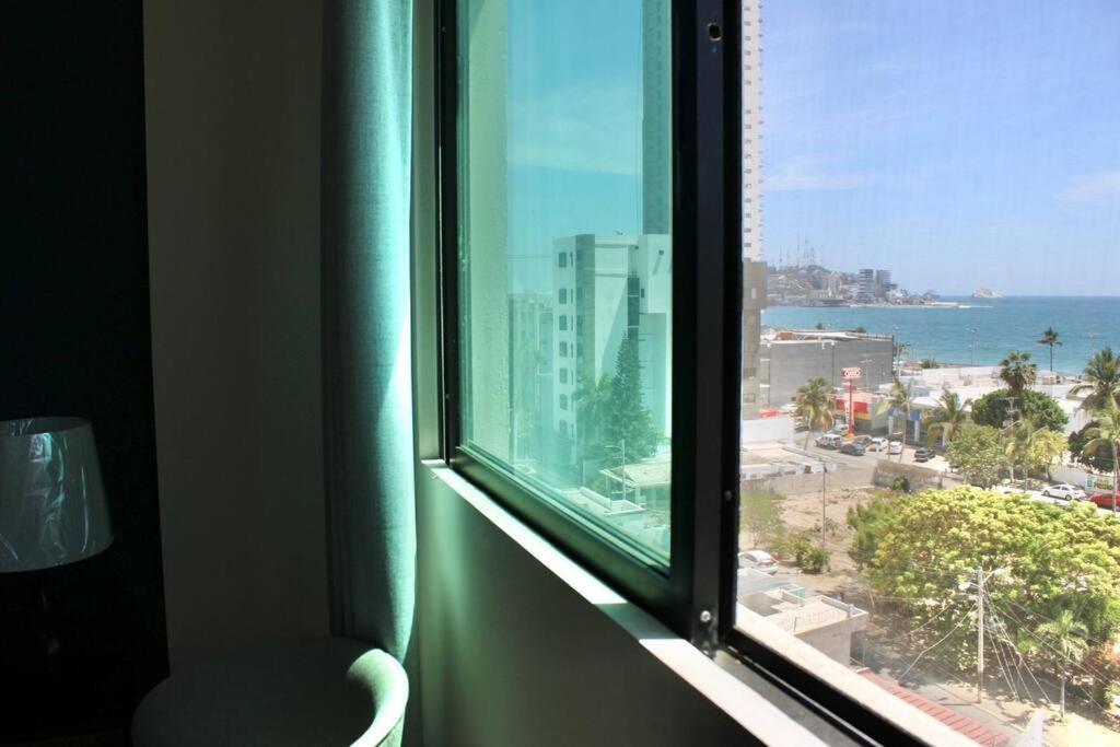 Hermoso En Marina, Asombrosas Vistas By G P S Rentas Apartamento *