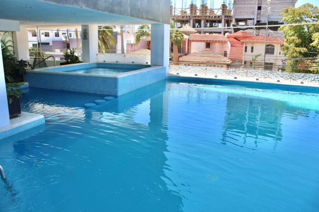Hermoso En Marina, Asombrosas Vistas By G P S Rentas Apartamento