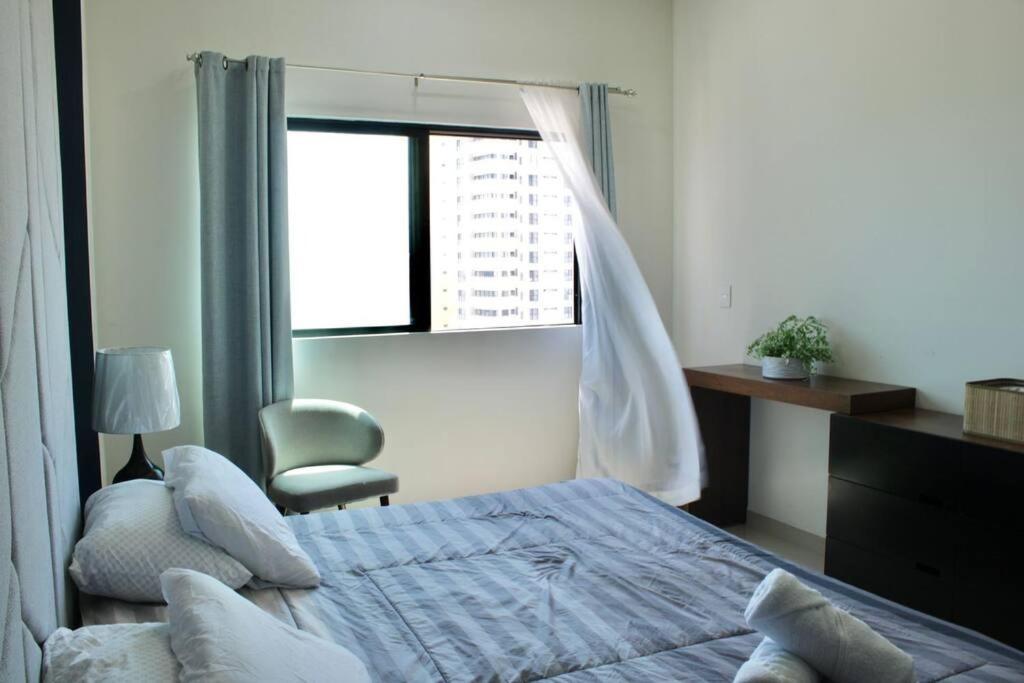 Hermoso En Marina, Asombrosas Vistas By G P S Rentas Apartamento
