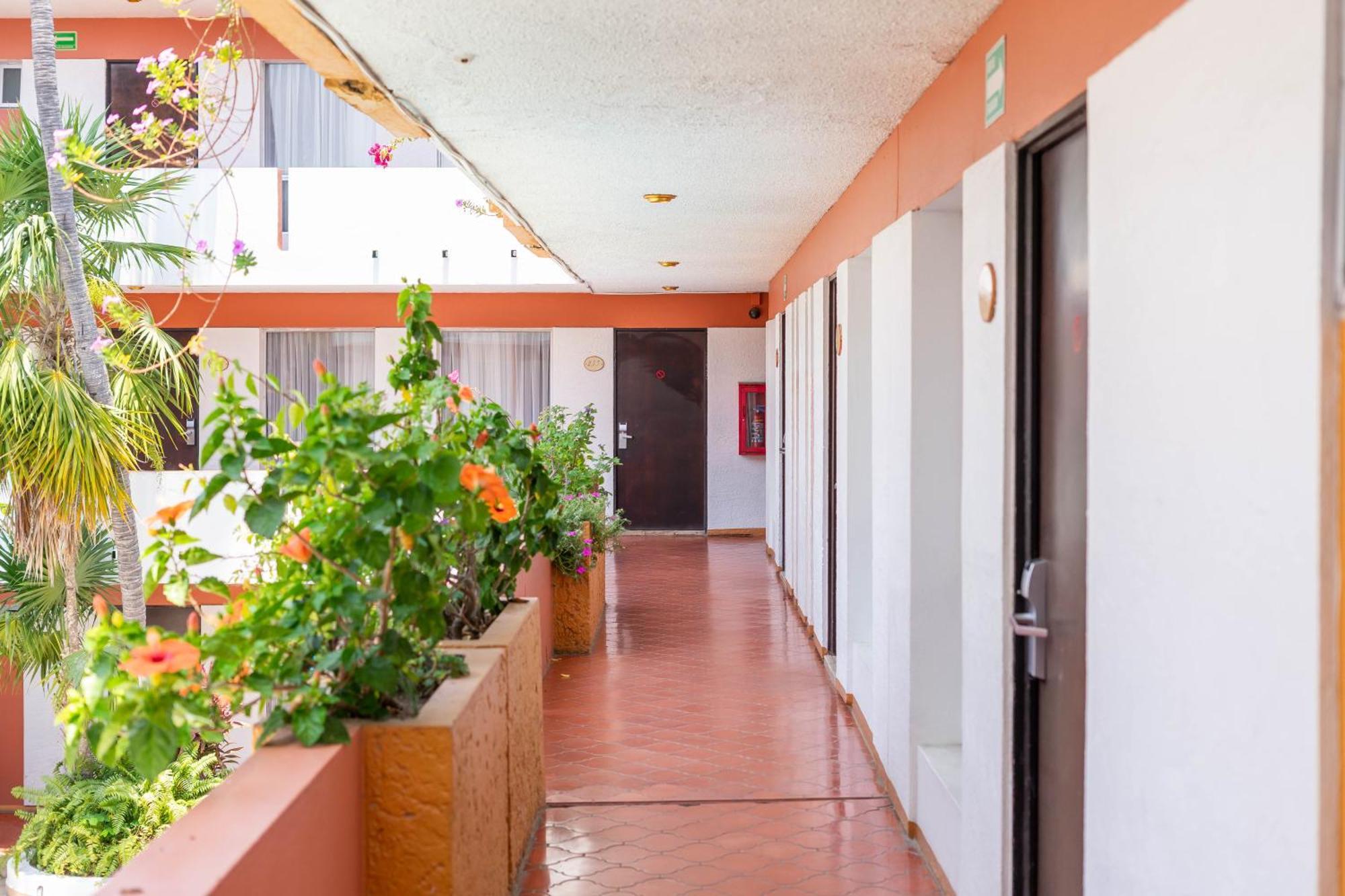 Azteca Hotel Mazatlán