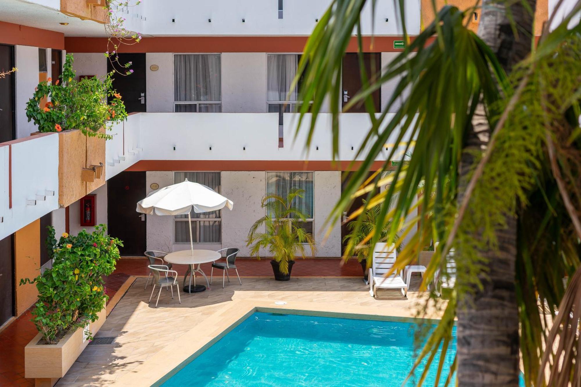 Azteca Hotel Mazatlán