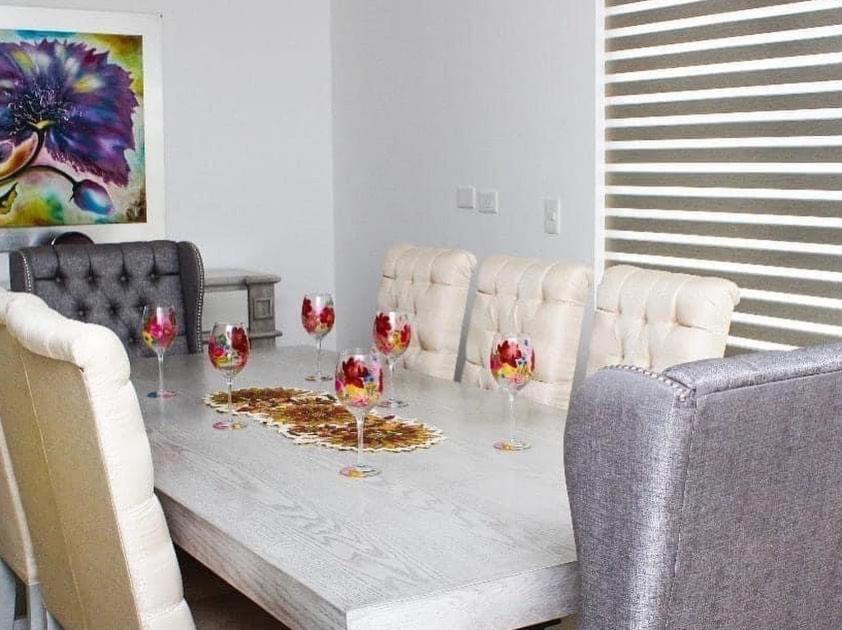 Сasa de vacaciones Casa Moderna Frente Alberca 3 Min De La Playa Azul Pacifico Mazatlán