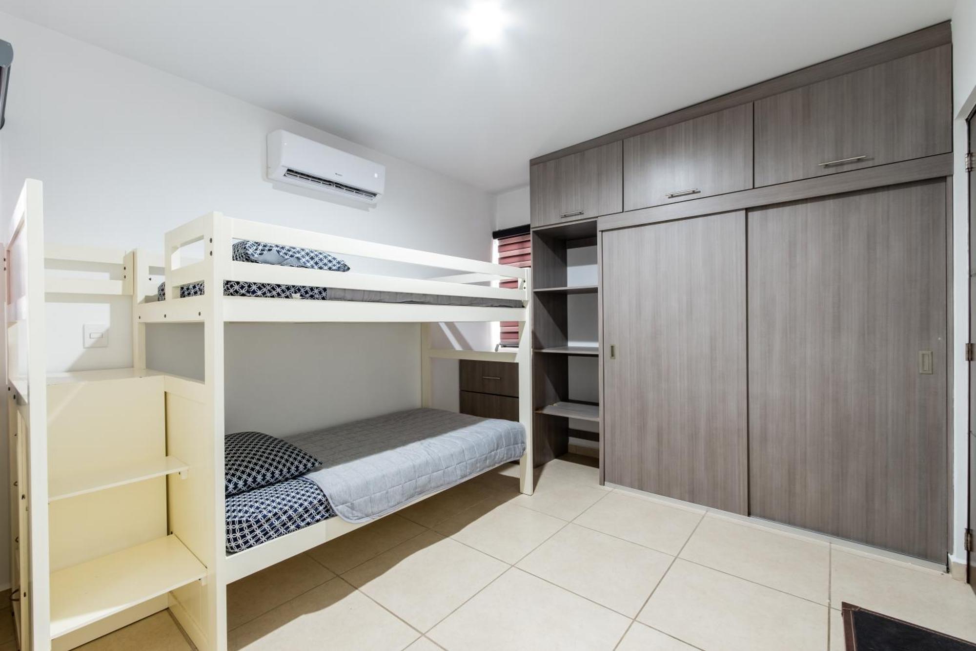 Apartamento Comoda Casa En Cerritos Con Alberca *