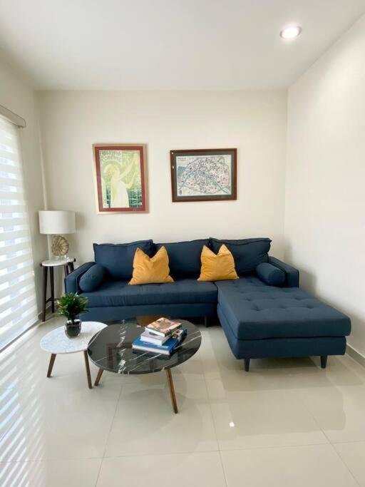 Great & Modern!, Pool, 5 Min Walk To The Beach! Apartamento *