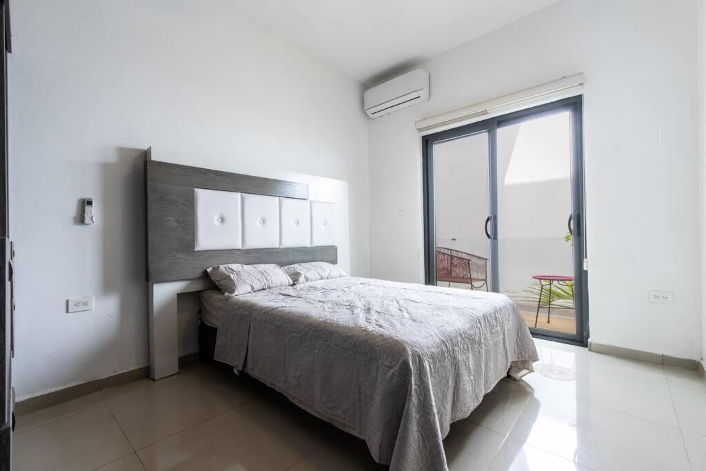 Elegante Depa Super Centrico En Zona Dorada * Mazatlán