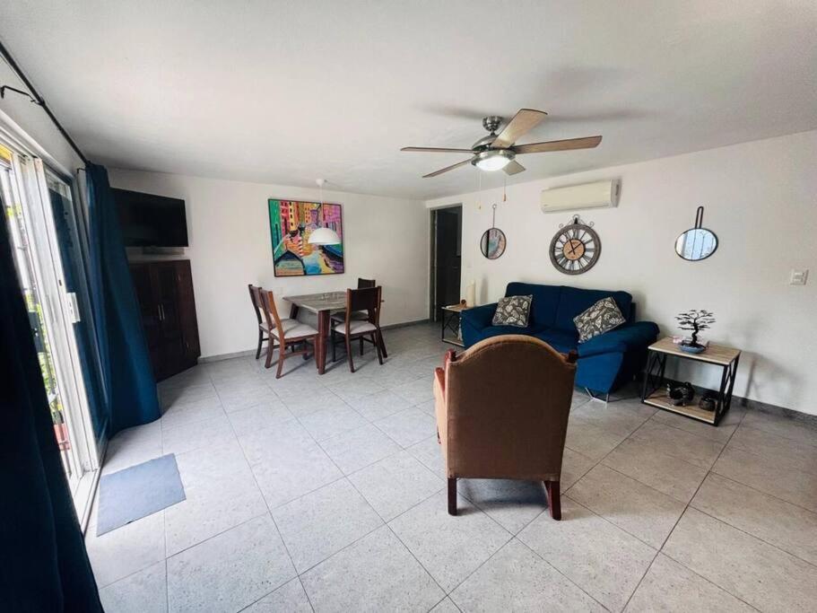 Departamento En Centro De Parejas 6 *
