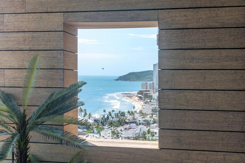 Piso 18 En Malecon Con Vista Al Mar Apartamento *