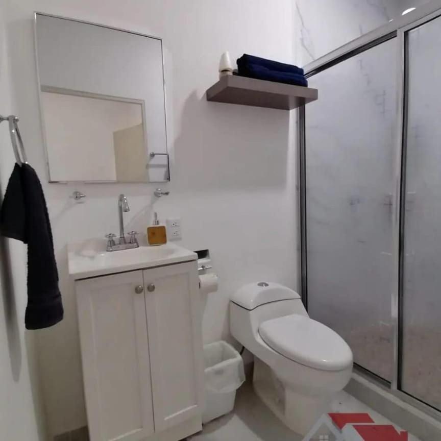 Hermoso Departamento A 5 Min De Zona Dorada *