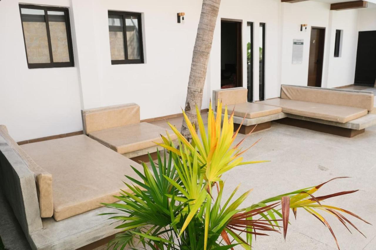 Relaxed Centrally Located 2br 1ba Ideal Workspace