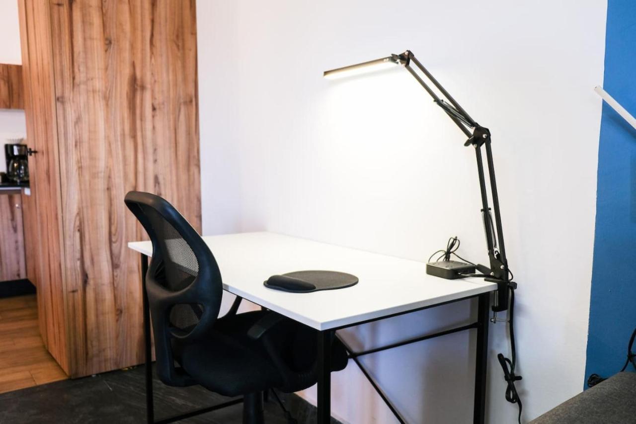 2br1ba Office No Car Needed