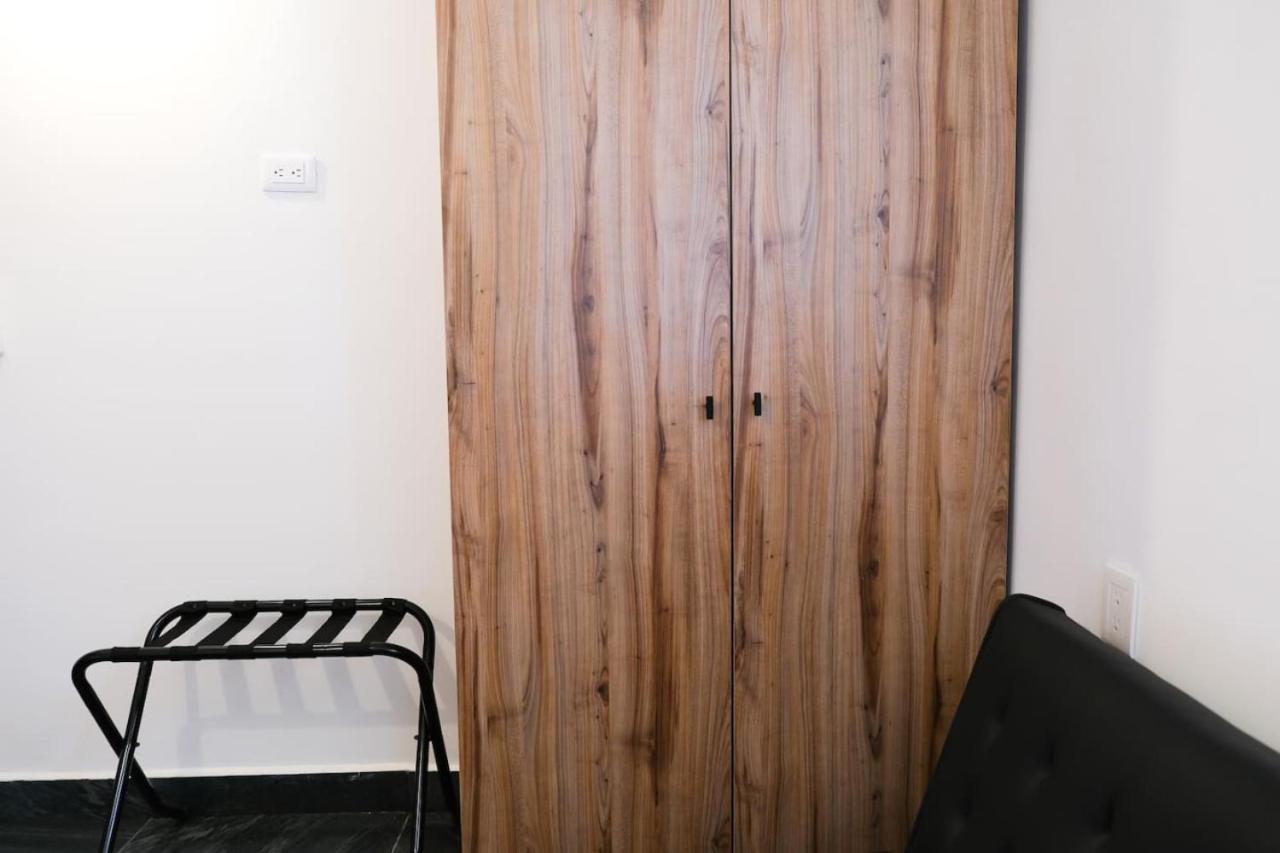 Walkable Vacation Gem 2br1ba Office Apartamento *