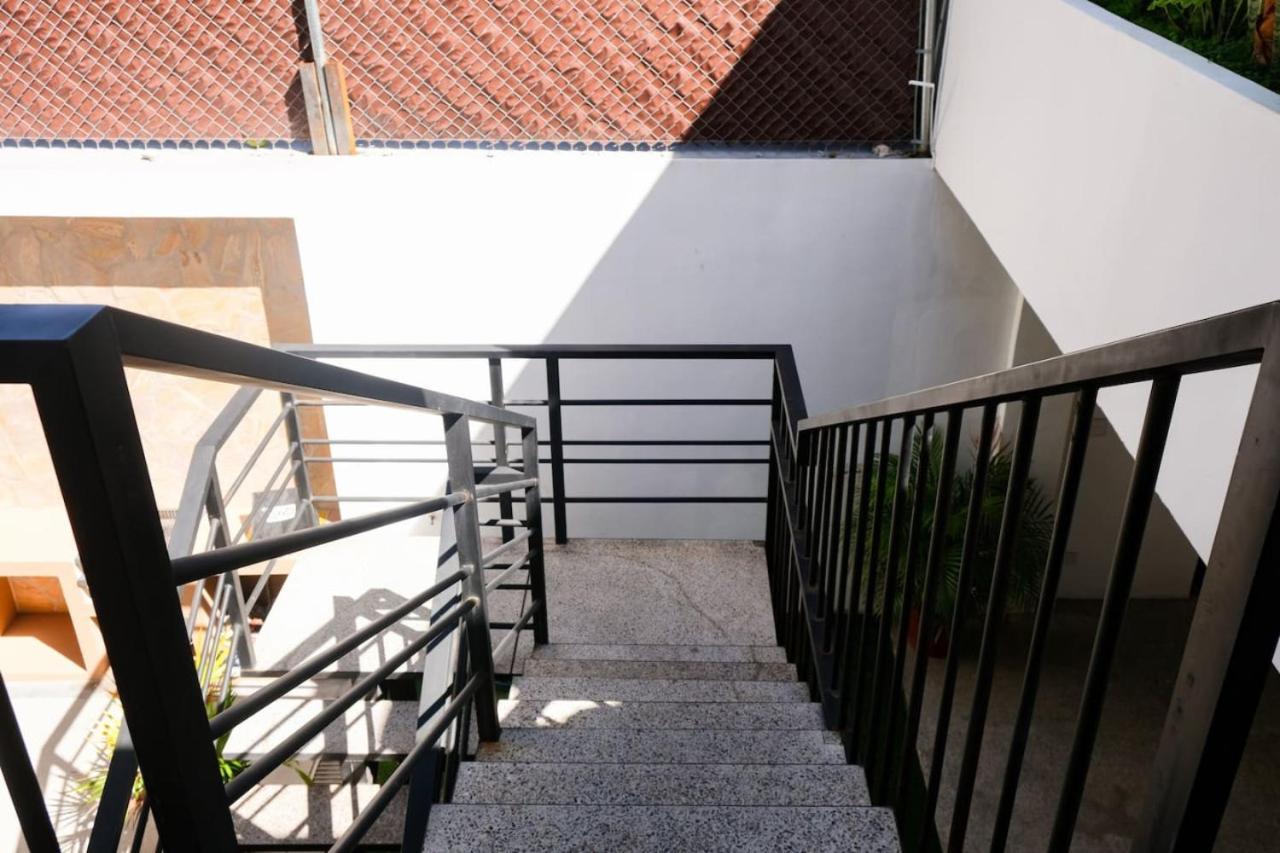 Walkable Vacation Gem 2br1ba Office Apartamento Mazatlán