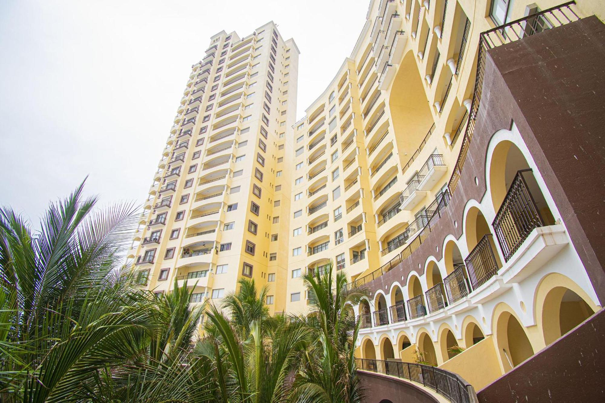 Gavias Grand-cerritos Get Away