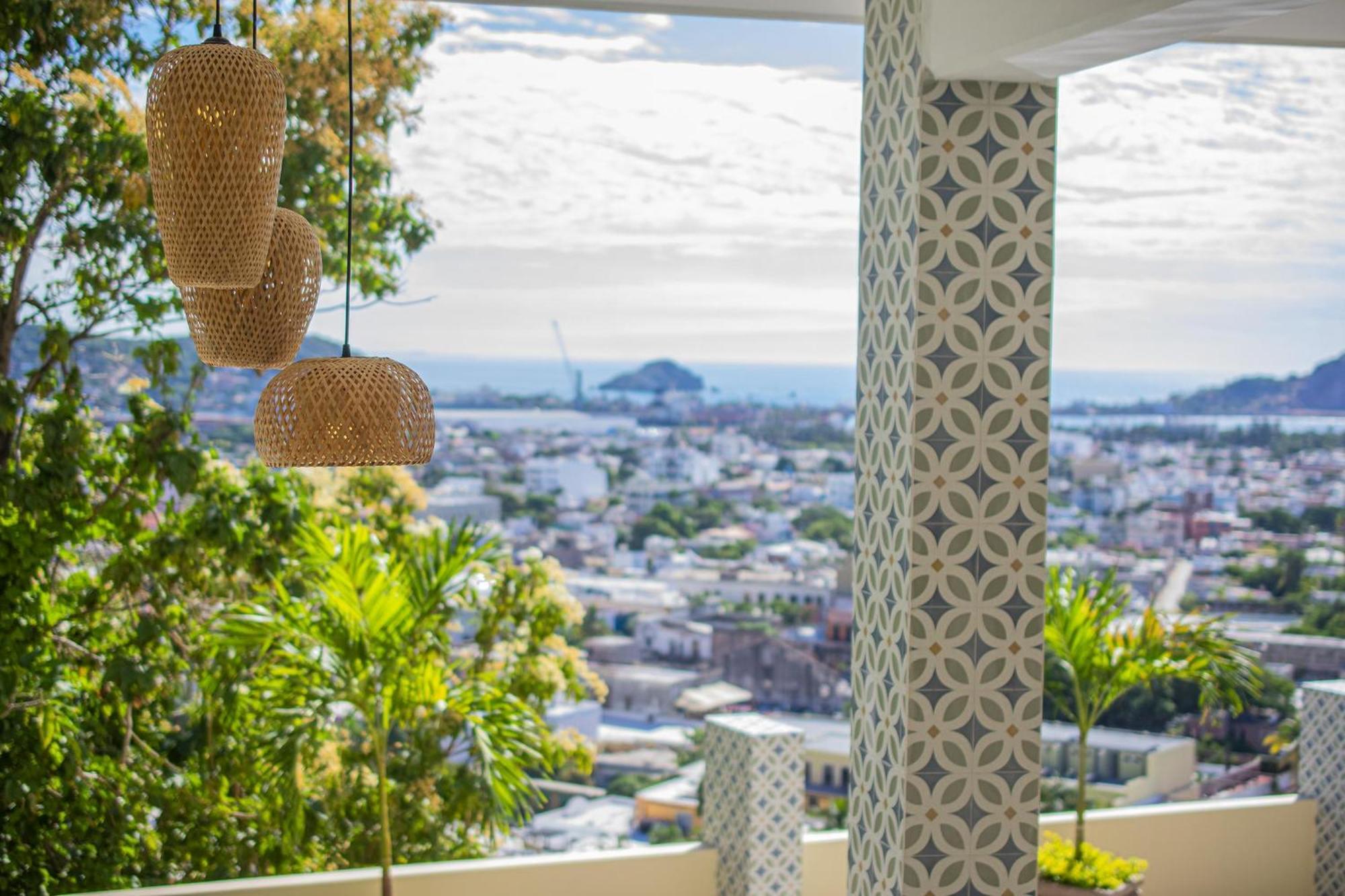 Luxury On The Hill Vista Hermosa *