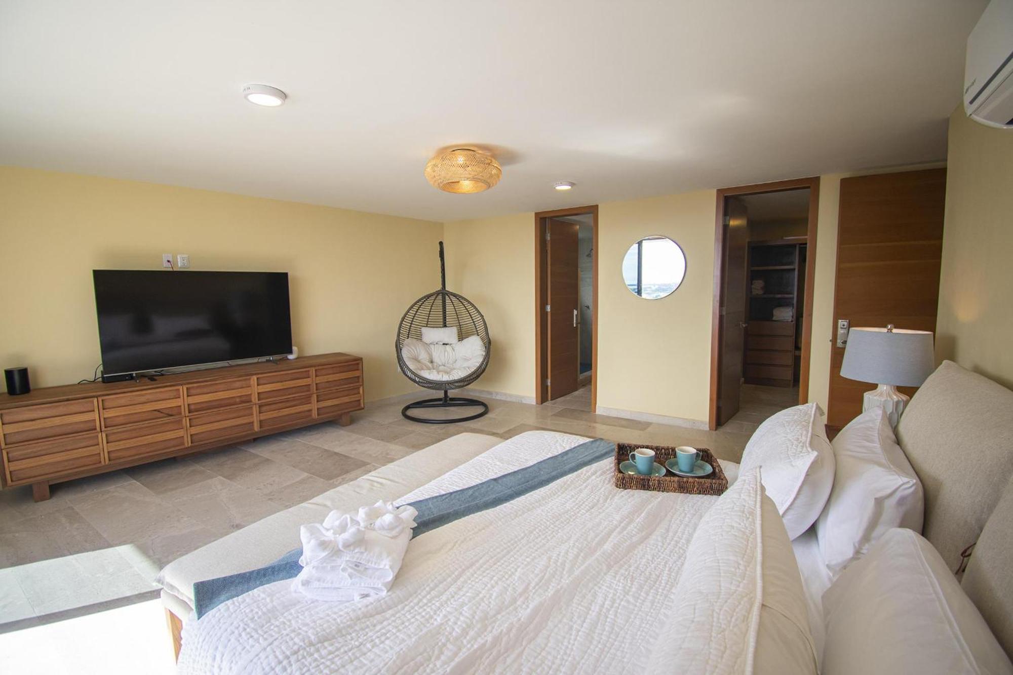Luxury On The Hill Vista Hermosa