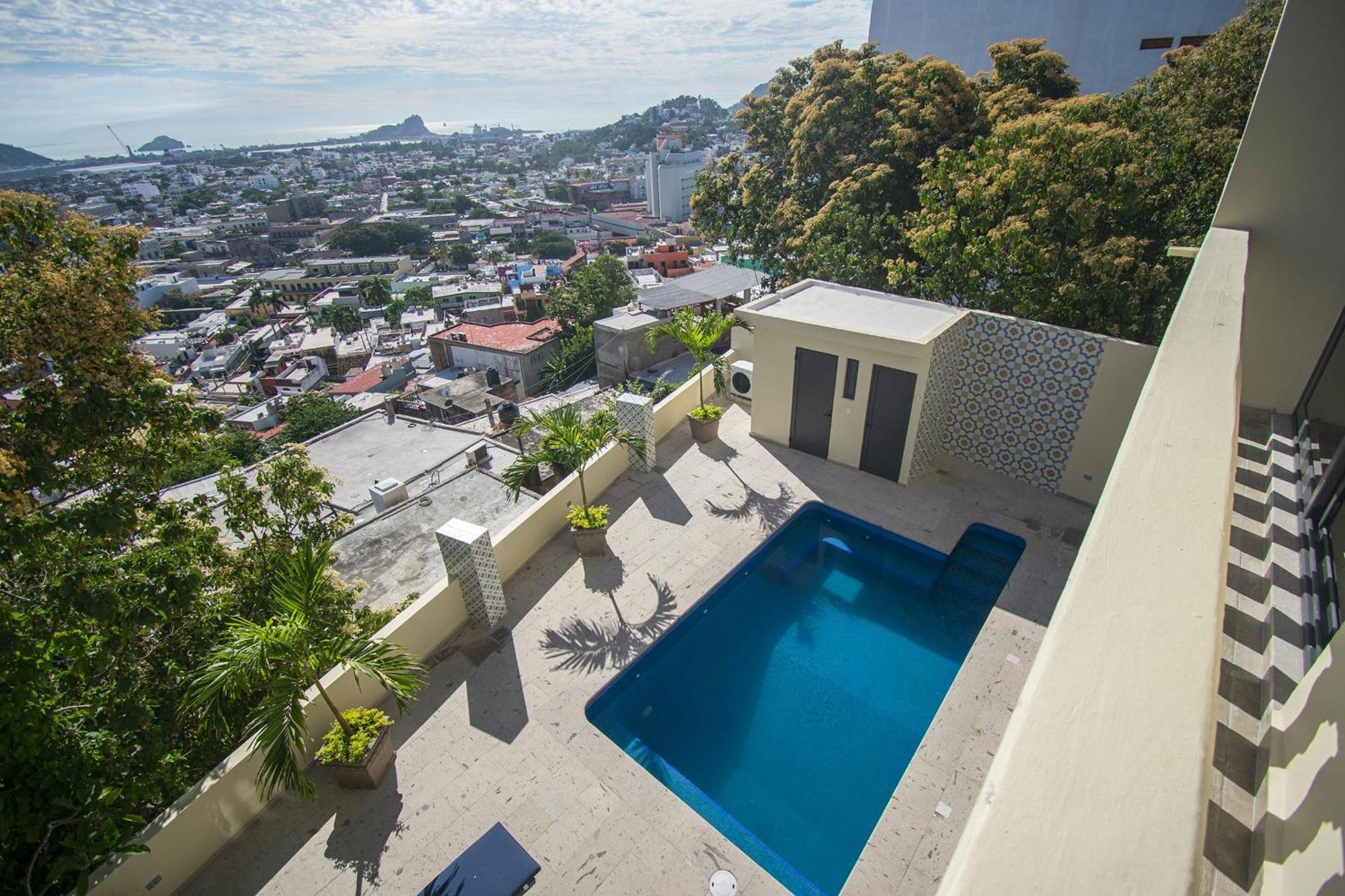 Luxury On The Hill Vista Hermosa *
