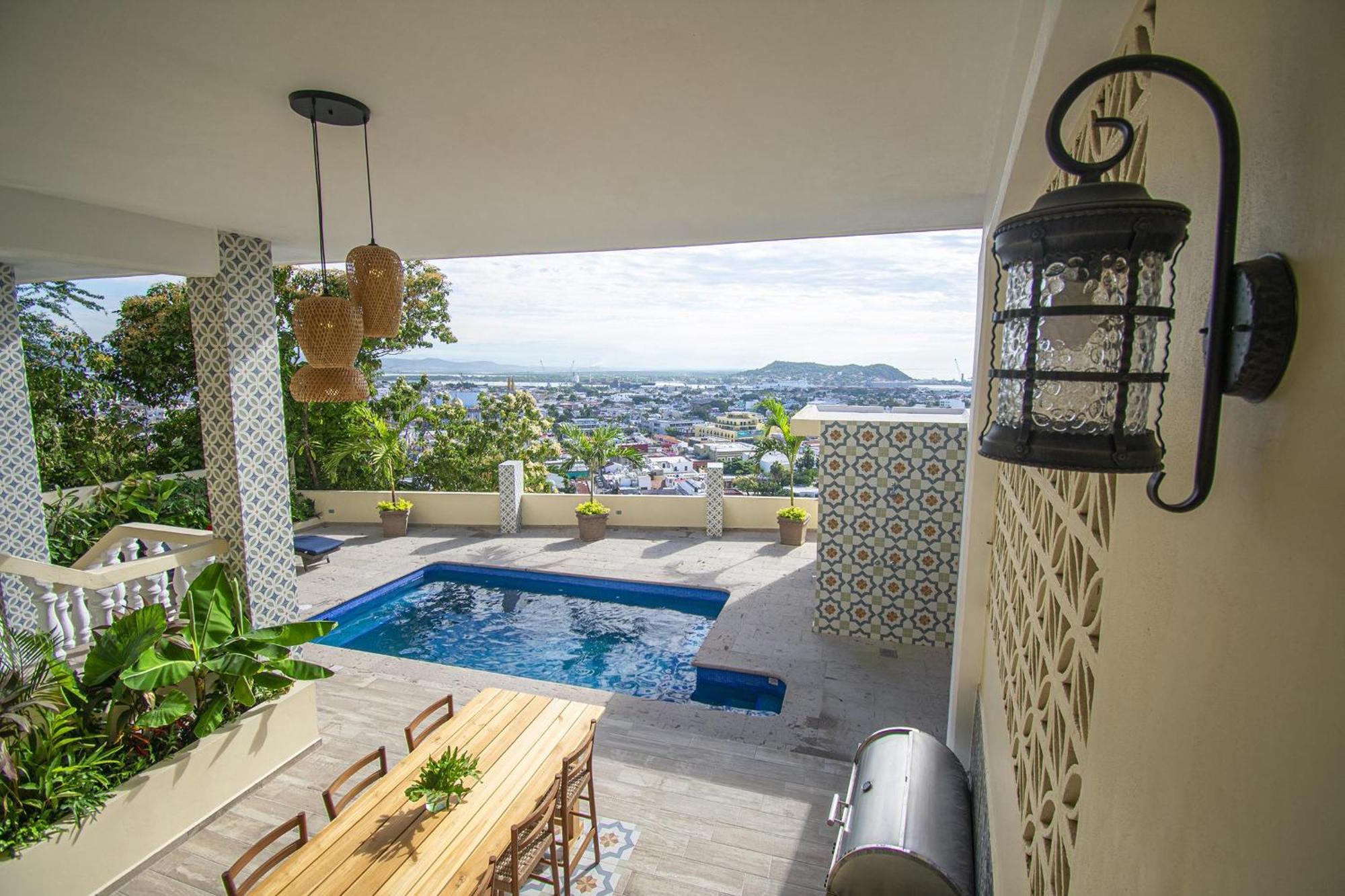 Luxury On The Hill Vista Hermosa Mazatlán