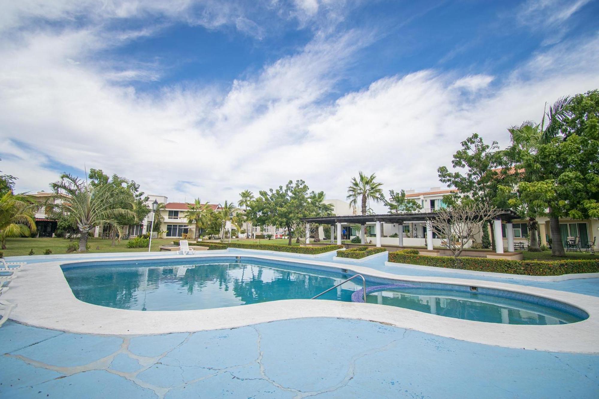 Long Term In Club Real With Pool Сasa de vacaciones *