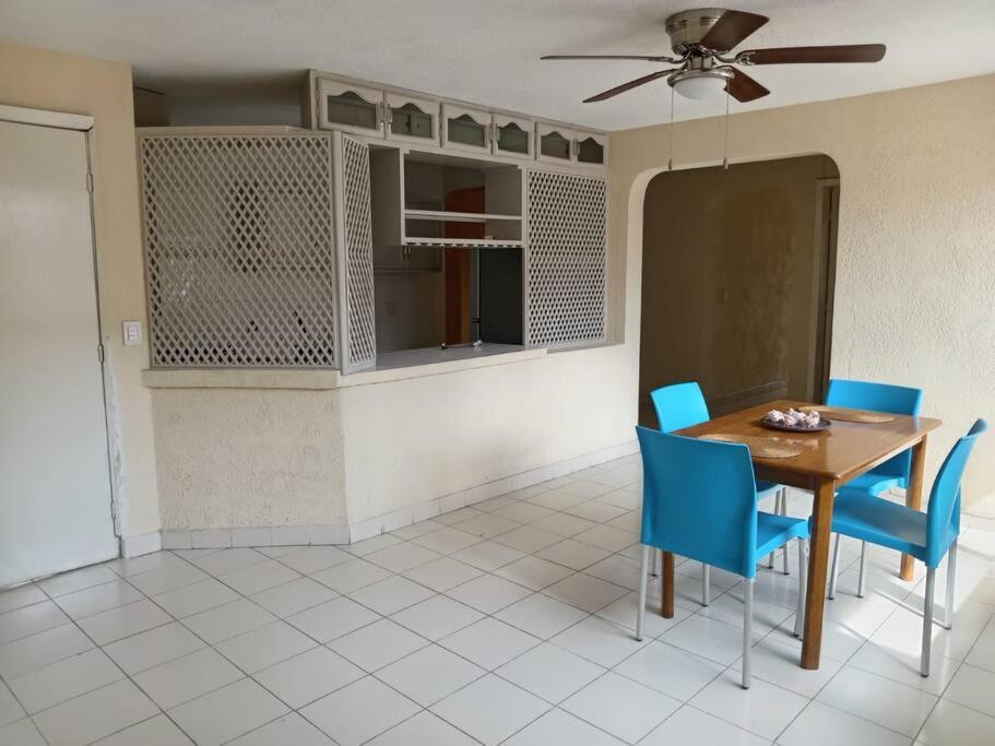 Apartamento Departamento Con Balcon Amplio