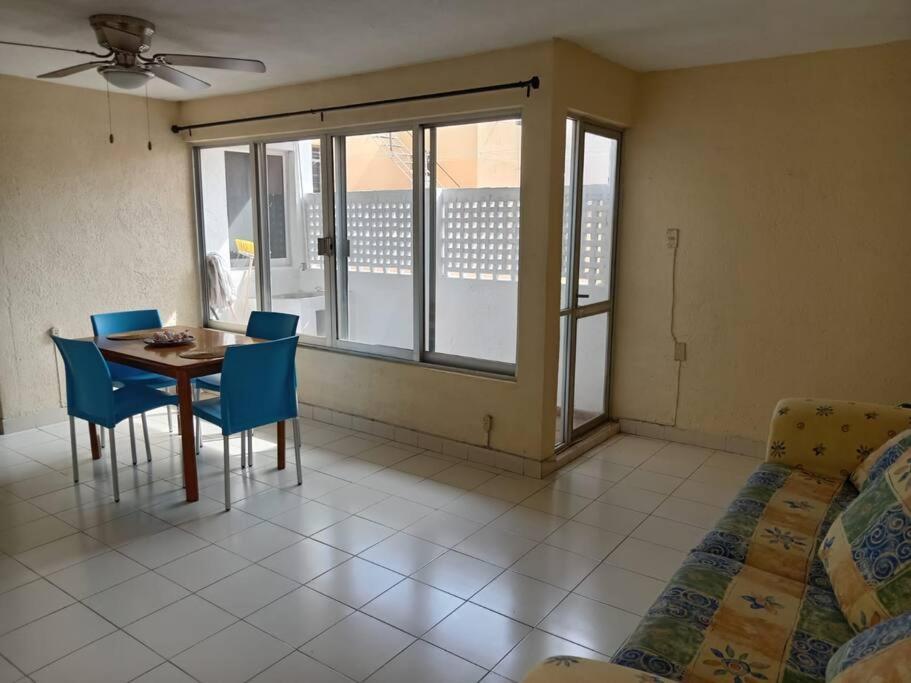 Departamento Con Balcon Amplio * Mazatlán