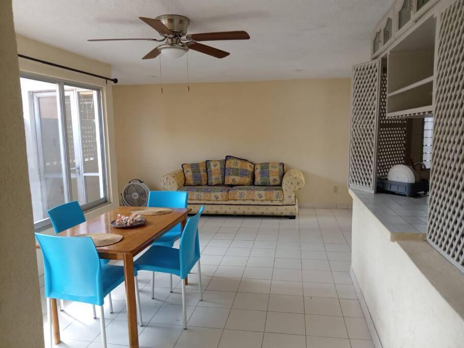 Departamento Con Balcon Amplio