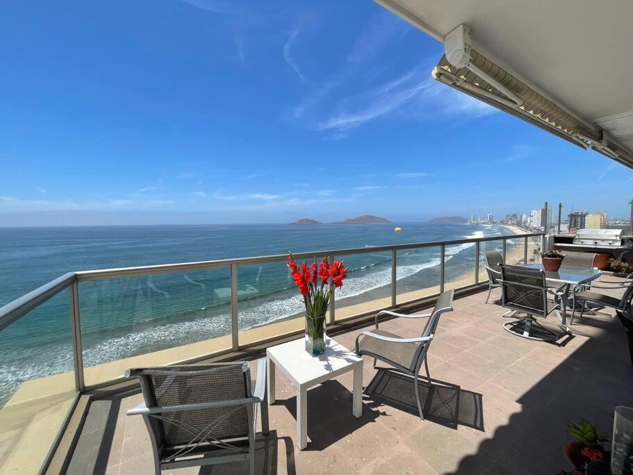 Ultimate Luxury - Ocean Front Penthouse * Mazatlán