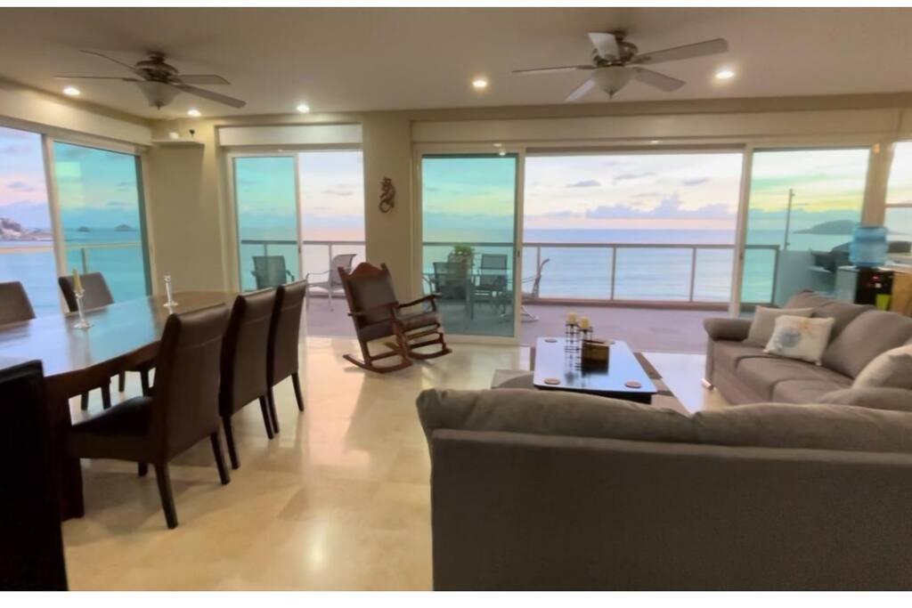 Ultimate Luxury - Ocean Front Penthouse * Mazatlán